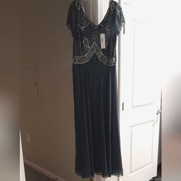 J Kara Woman's Dress - Picture 3 of 5